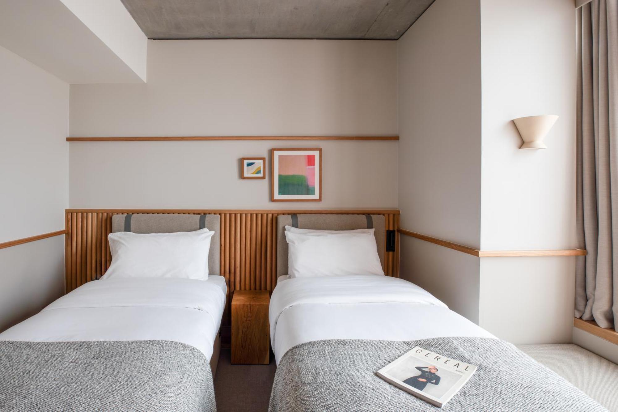 Twin Room,1541627407:JPEG